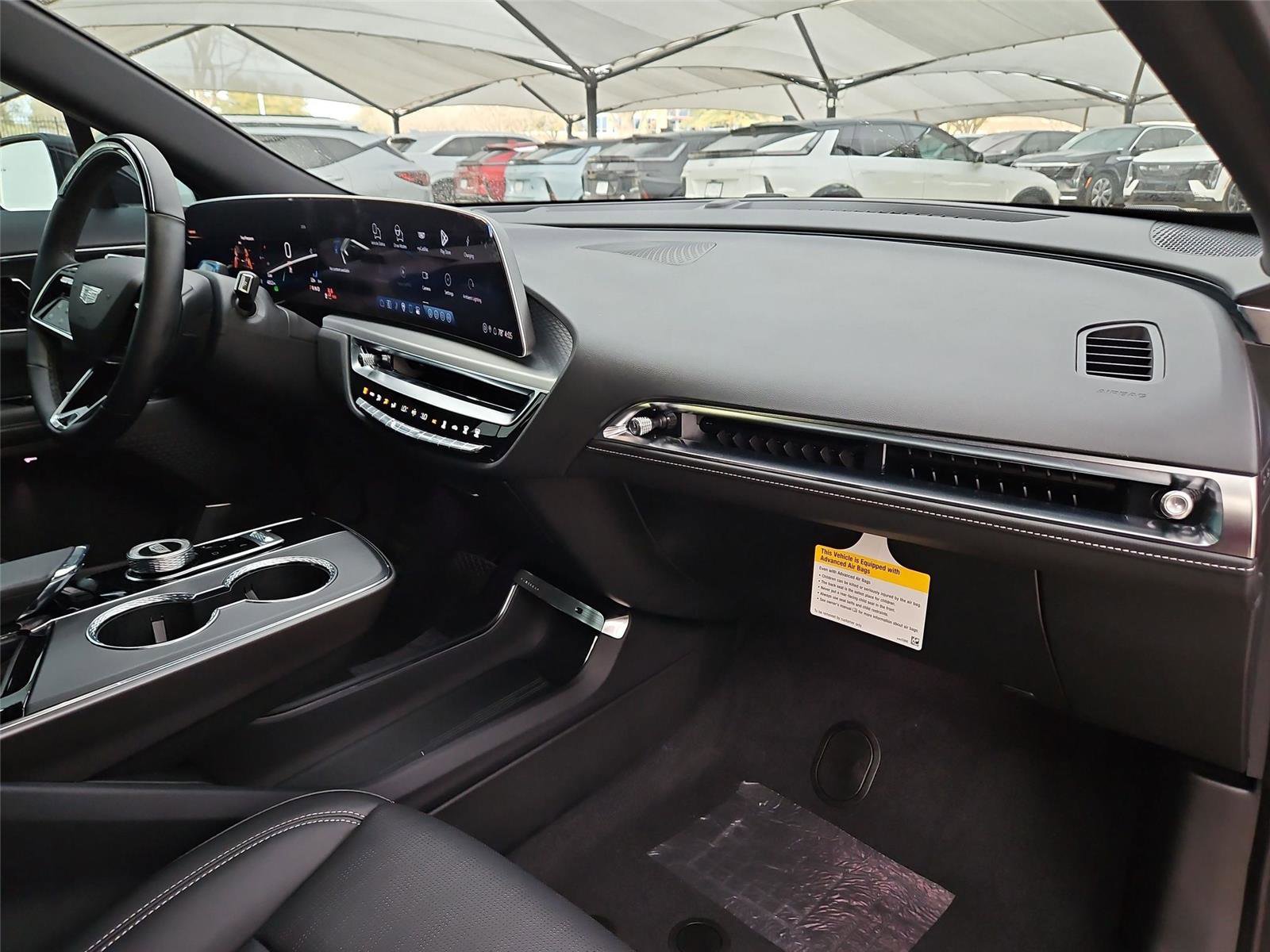 New 2026 Cadillac Lyriq Luxury w/ LPO, Floor Liner Package AWD/4WD image 25