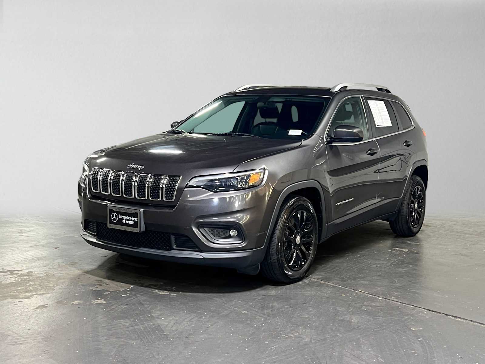 Used 2019 Jeep Cherokee Latitude Plus FWD image 7