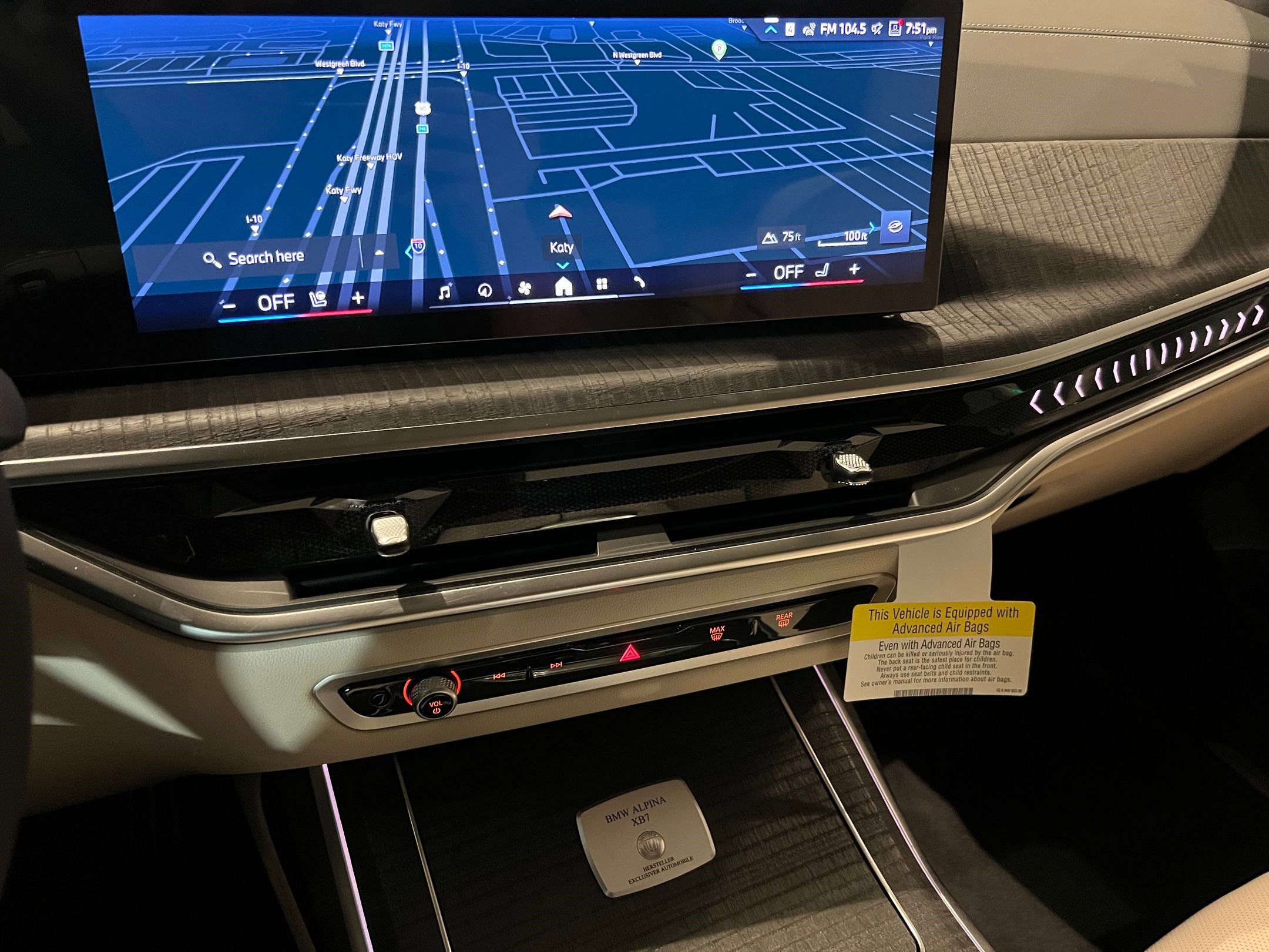 New 2026 BMW ALPINA XB7 image 27