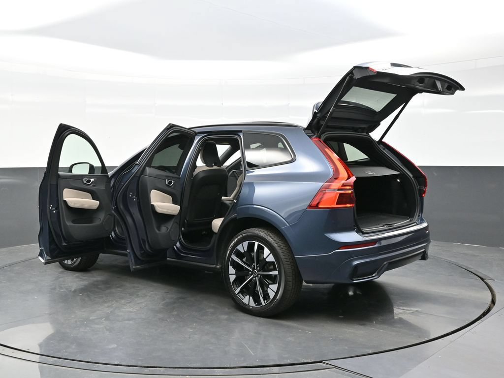 New 2026 Volvo XC60 T8 Plus w/ Climate Package AWD/4WD image 47