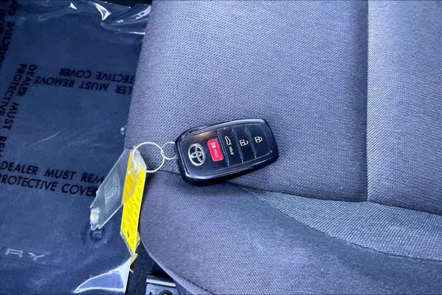 Used 2025 Toyota Camry LE FWD image 11