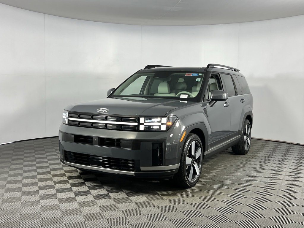 Used 2024 Hyundai Santa Fe Limited image 3