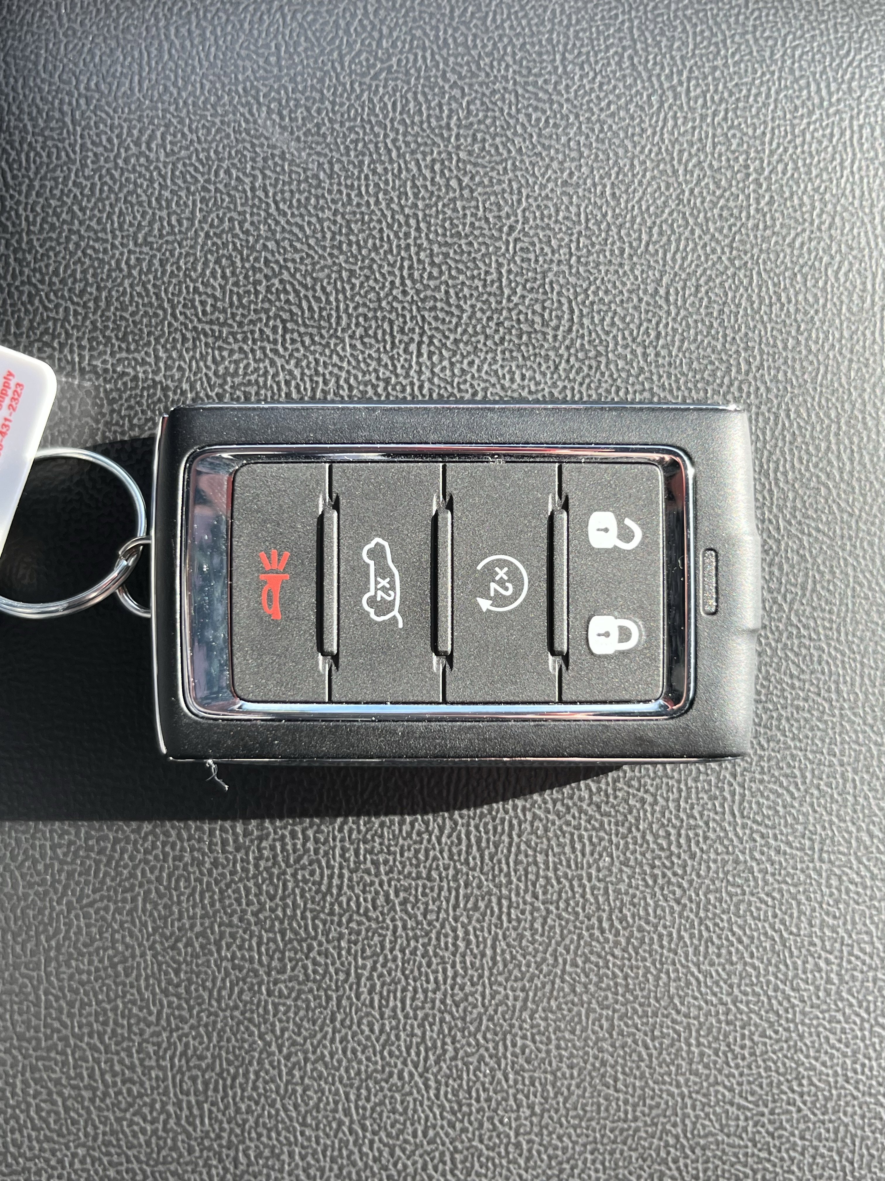 Used 2025 Jeep Grand Cherokee Laredo X w/ Luxury Tech Group I image 31