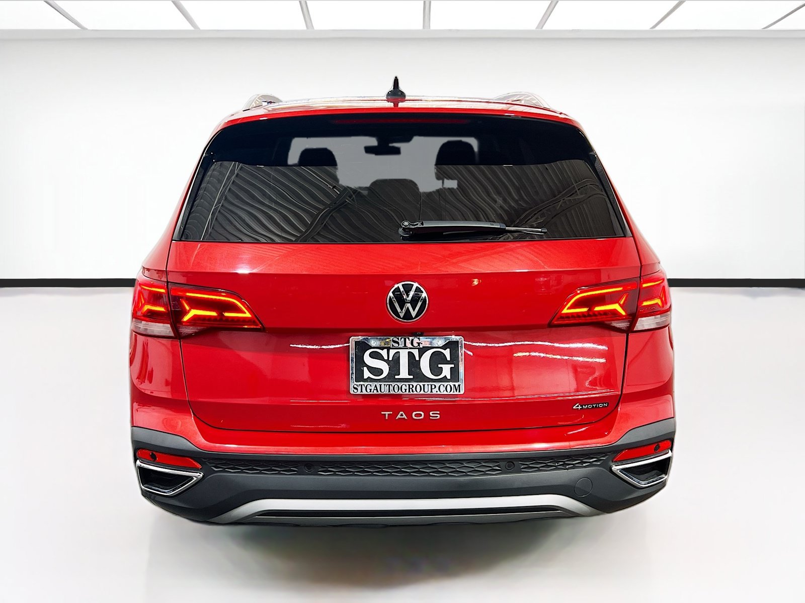 Used 2023 Volkswagen Taos SEL AWD/4WD image 5