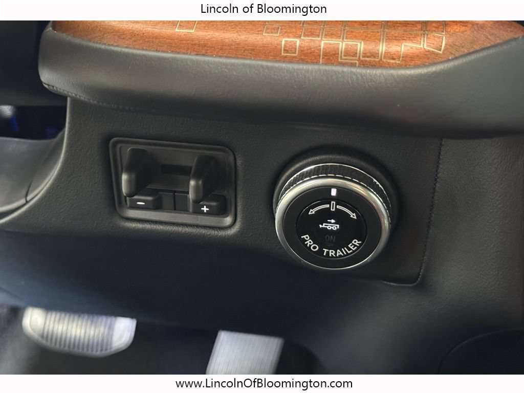 Used 2025 Lincoln Navigator Black Label AWD/4WD image 45