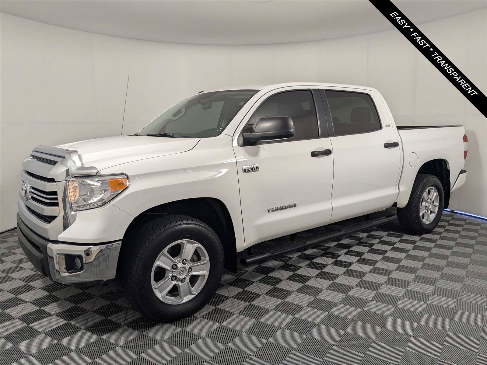 Used 2017 Toyota Tundra SR5 w/ SR5 Upgrade Package AWD/4WD image 2