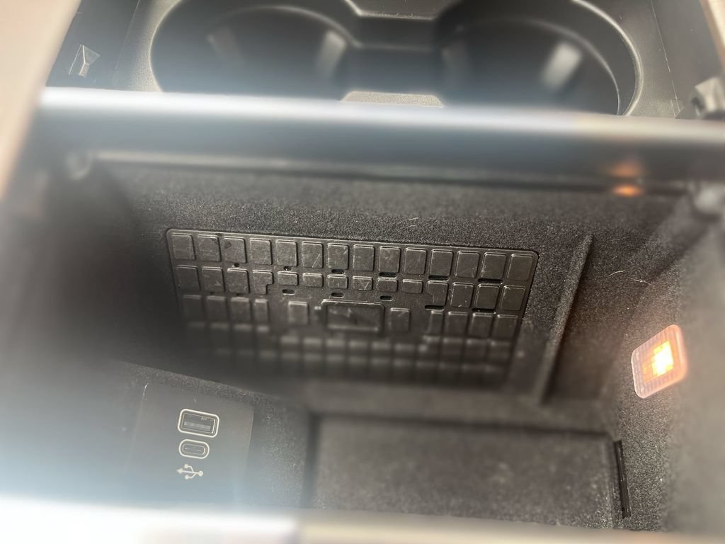 Used 2025 Lincoln Navigator L Reserve AWD/4WD image 28