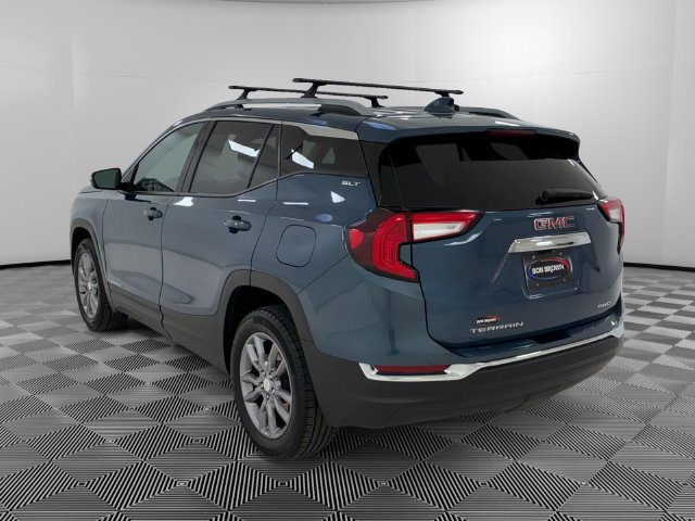 Used 2024 GMC Terrain SLT AWD/4WD image 3