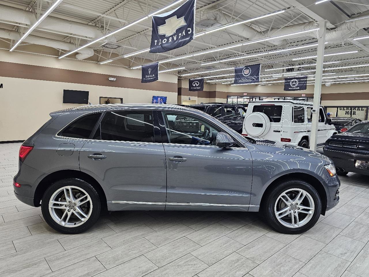 Used 2016 Audi Q5 2.0T Premium Plus w/ Technology Package AWD/4WD image 5