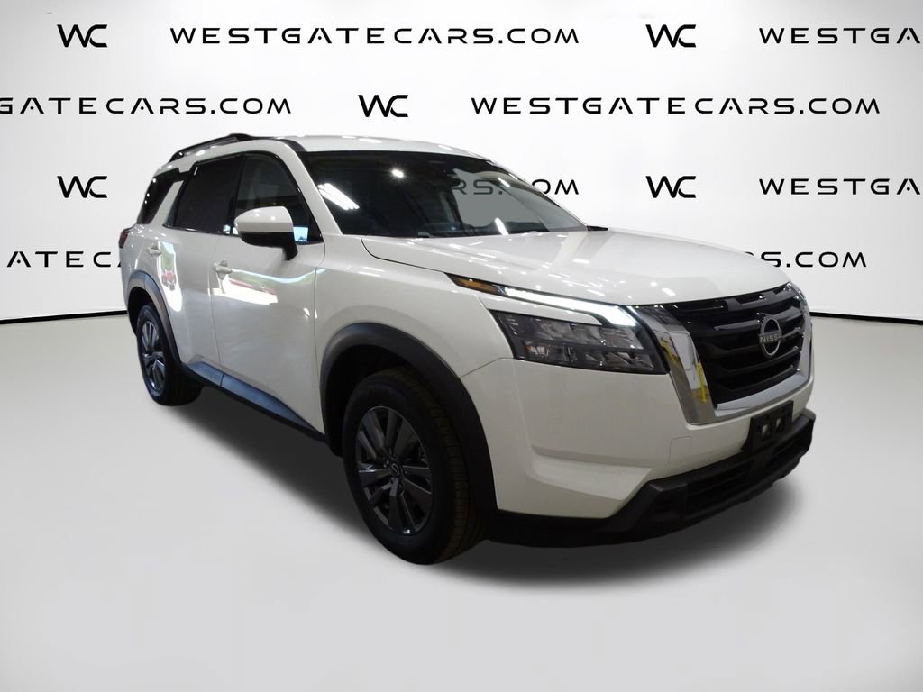 Used 2024 Nissan Pathfinder SV
