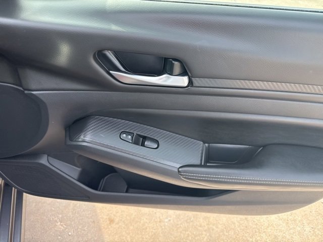 Used 2024 Nissan Altima 2.5 SV w/ SV Premium Package image 21