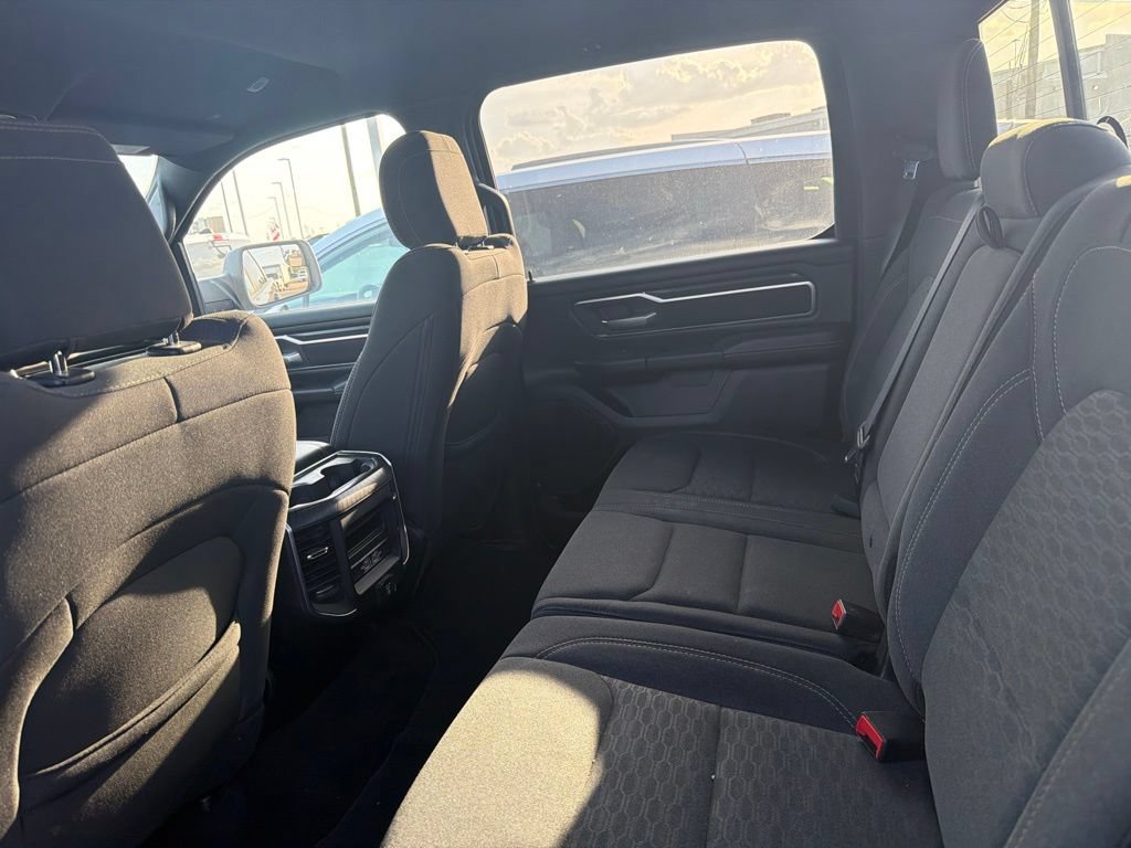 Used 2025 RAM 1500 Big Horn AWD/4WD image 3