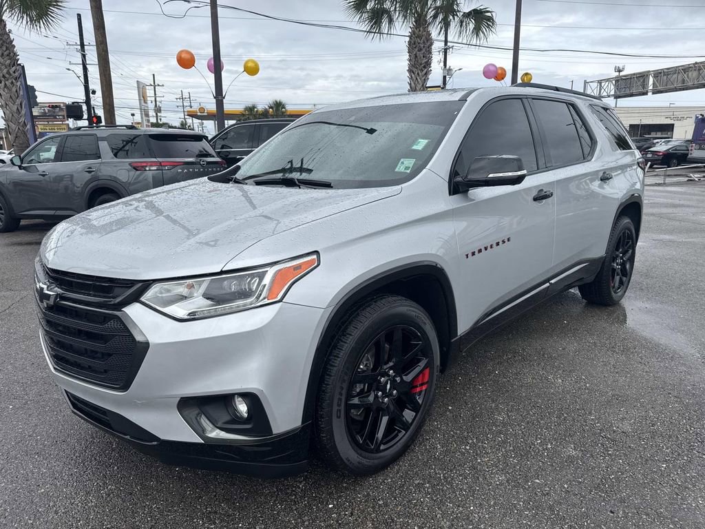 Used 2021 Chevrolet Traverse Premier w/ Redline Edition FWD image 4