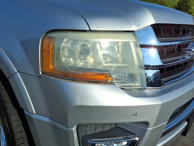 Used 2016 Ford Expedition Limited AWD/4WD image 3