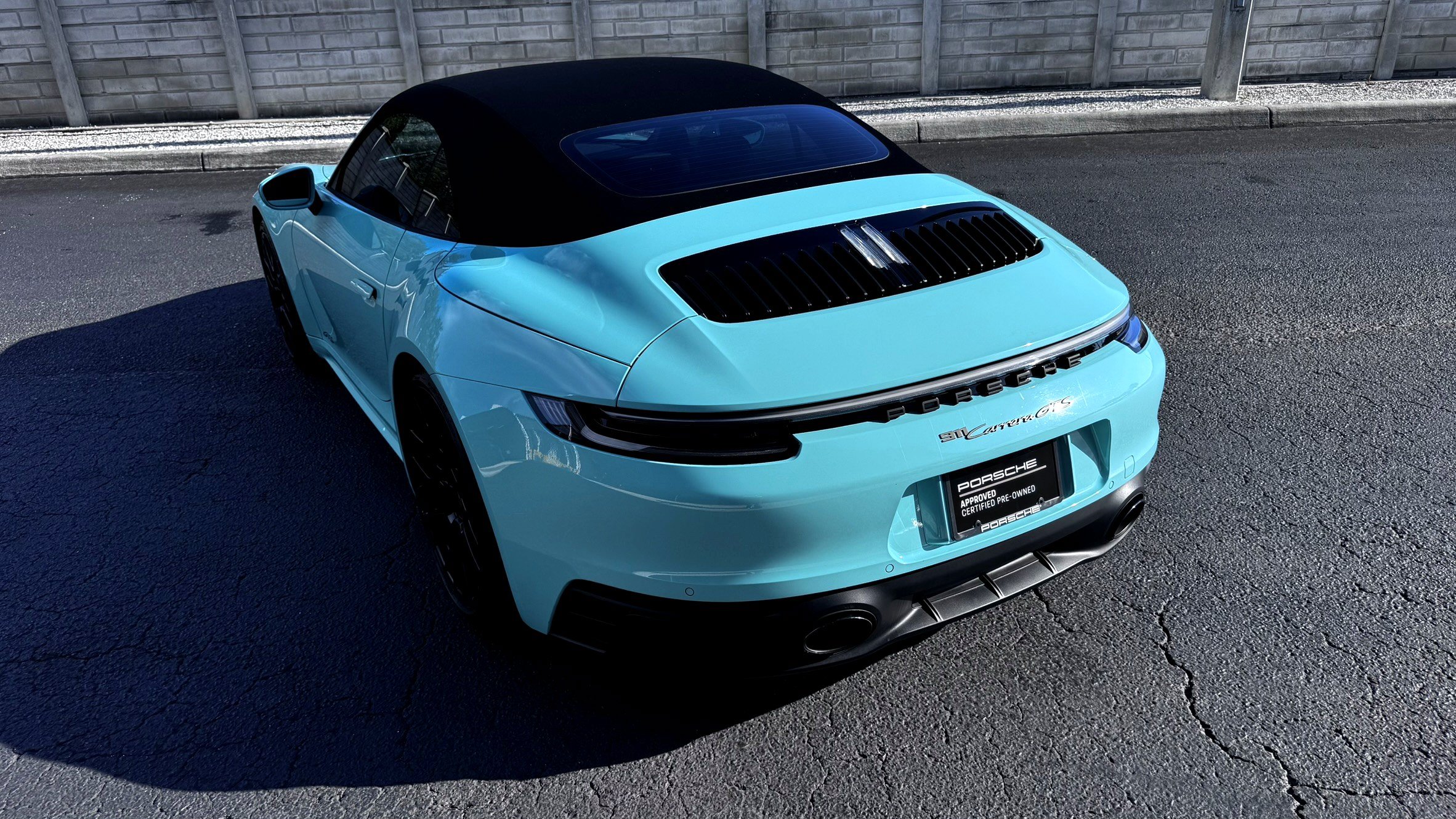 Certified 2023 Porsche 911 Carrera GTS RWD image 17
