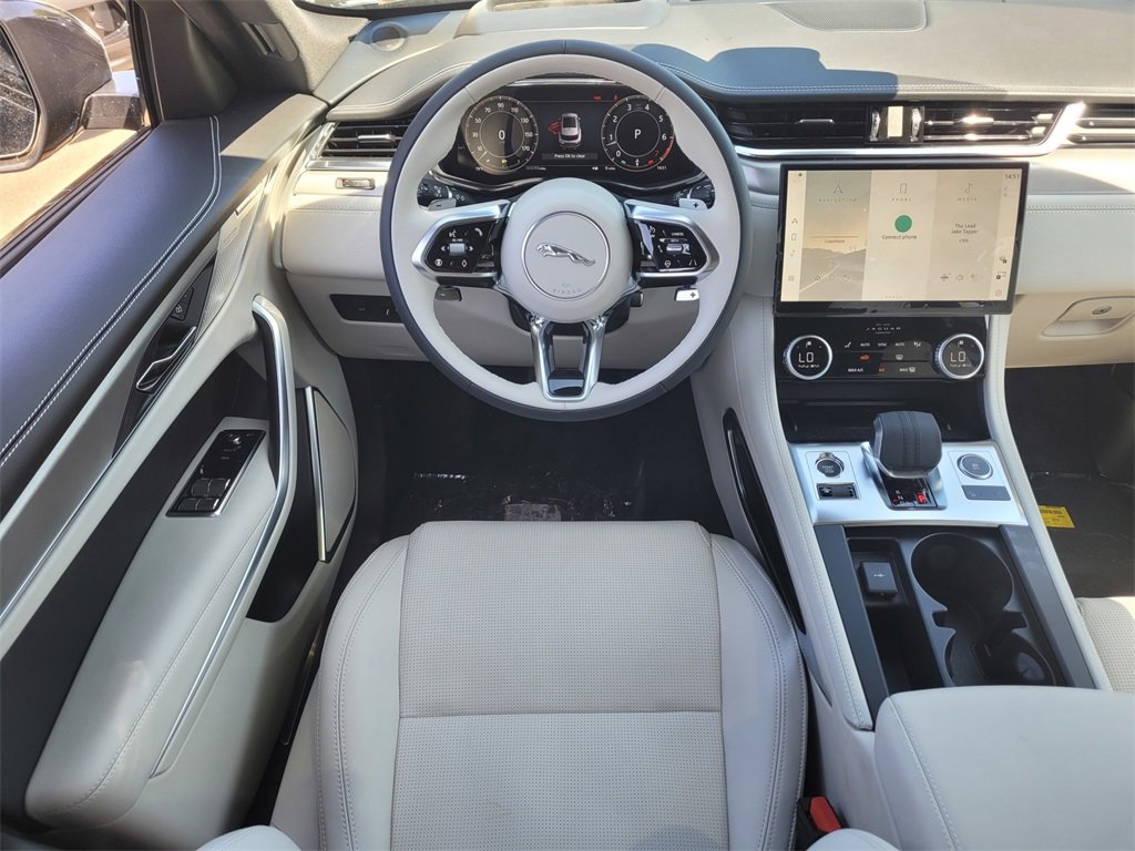 New 2026 Jaguar F-PACE R-Dynamic S image 8