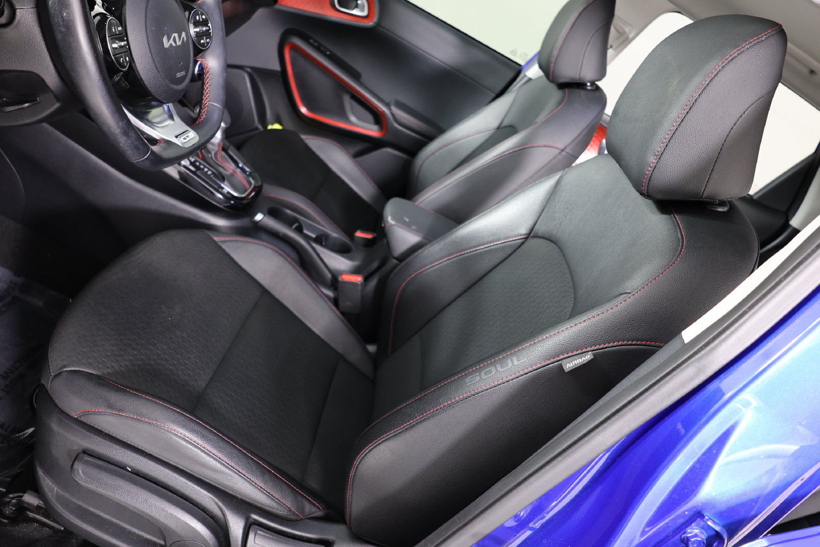 Used 2024 Kia Soul GT-Line FWD image 9
