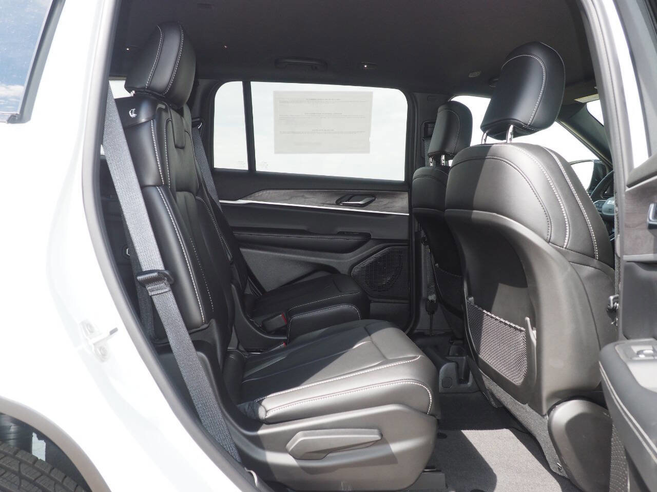 New 2025 Jeep Grand Cherokee L Limited image 13