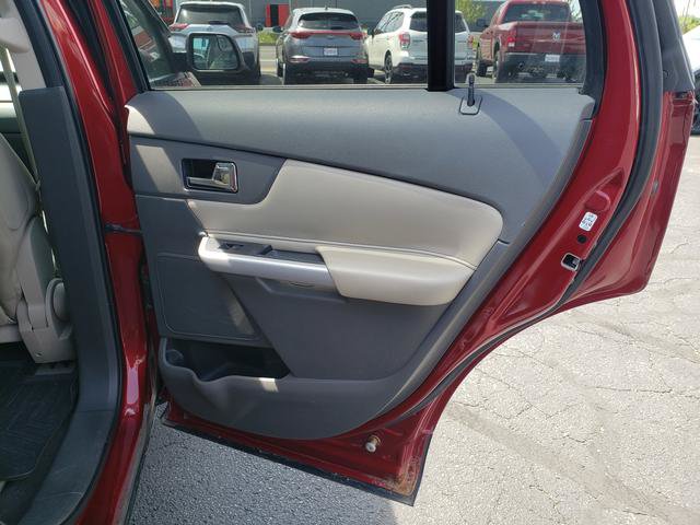 Used 2013 Ford Edge SEL AWD/4WD image 18