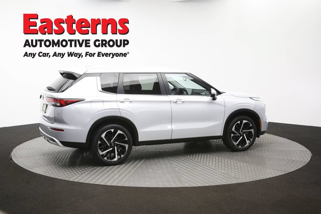 Used 2024 Mitsubishi Outlander SE AWD/4WD image 42