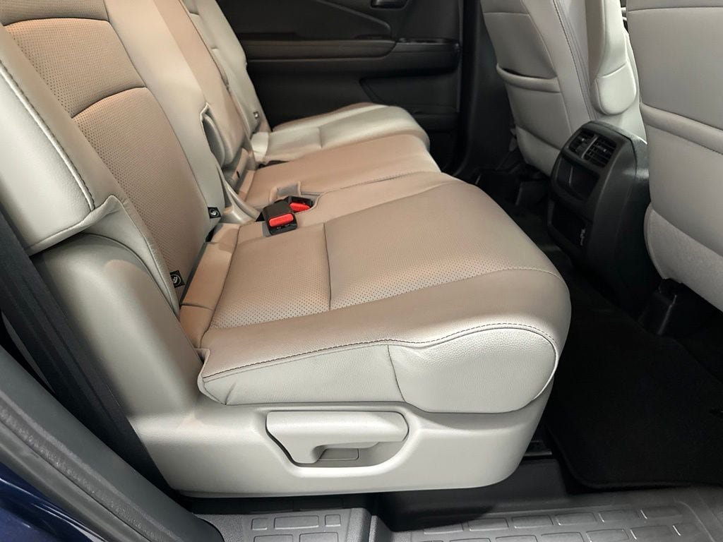Used 2023 Honda Passport EX-L image 52