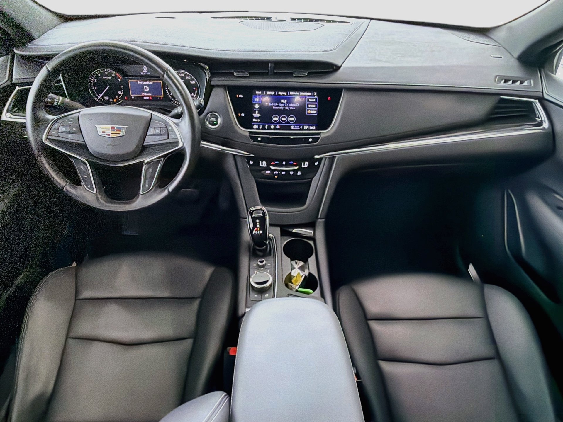 Certified 2022 Cadillac XT5 Premium Luxury FWD image 18