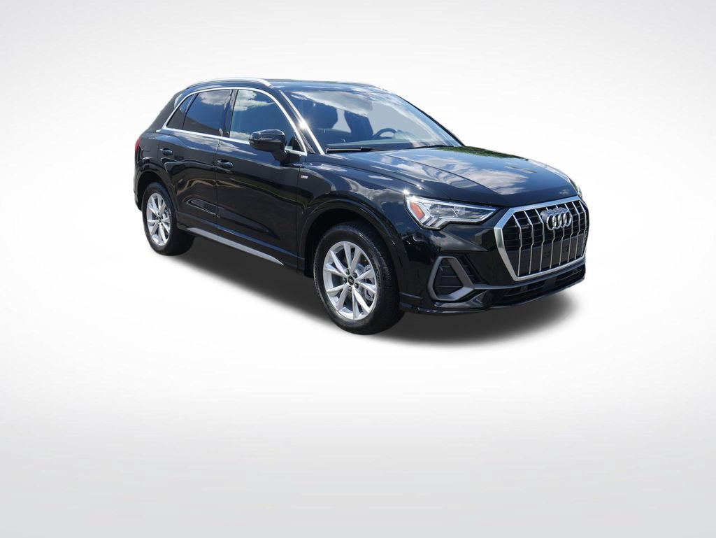 Used 2025 Audi Q3 2.0T Premium w/ Convenience Package AWD/4WD image 9