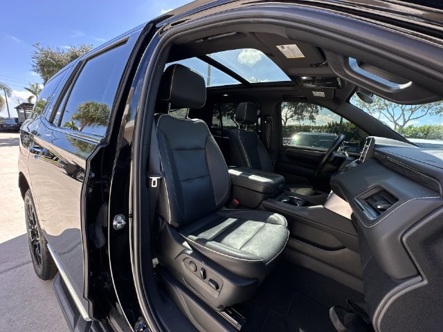 Used 2023 GMC Yukon SLT w/ SLT Premium Package RWD image 33