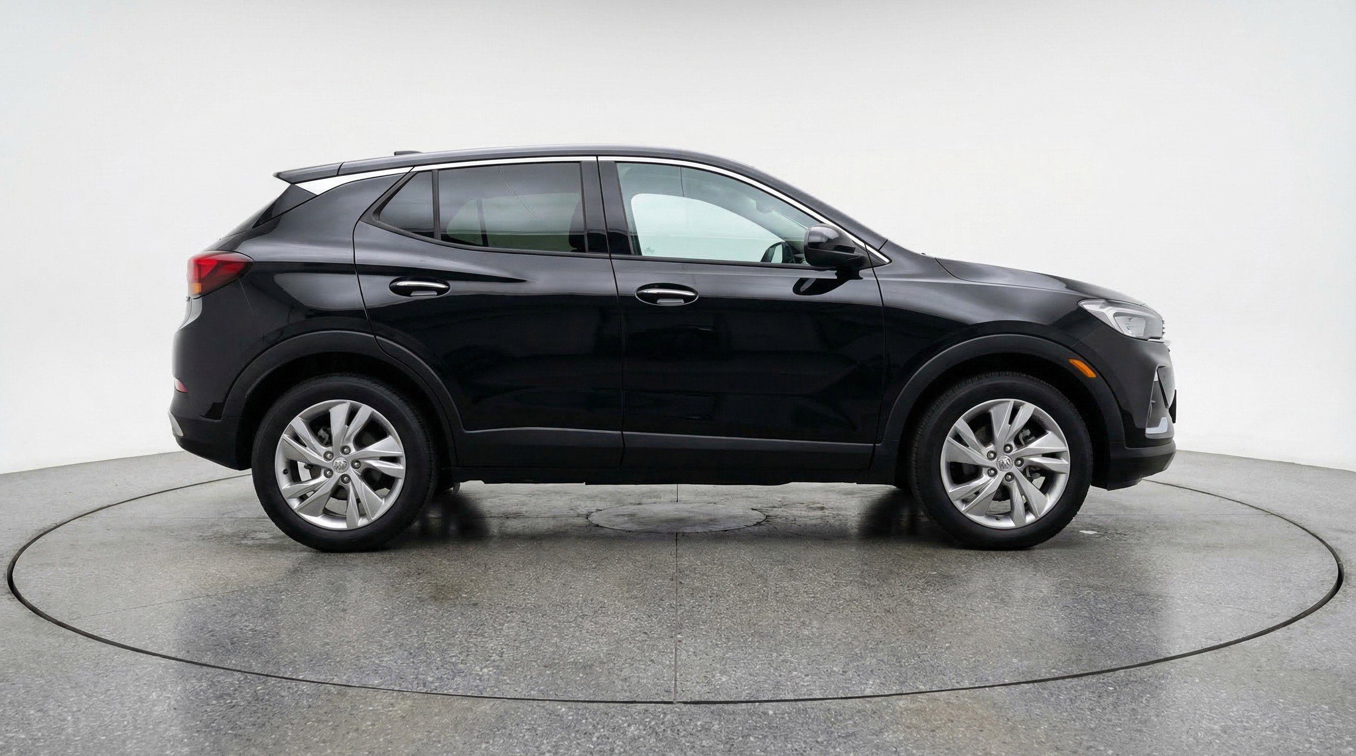 Used 2025 Buick Encore GX Preferred AWD/4WD image 11