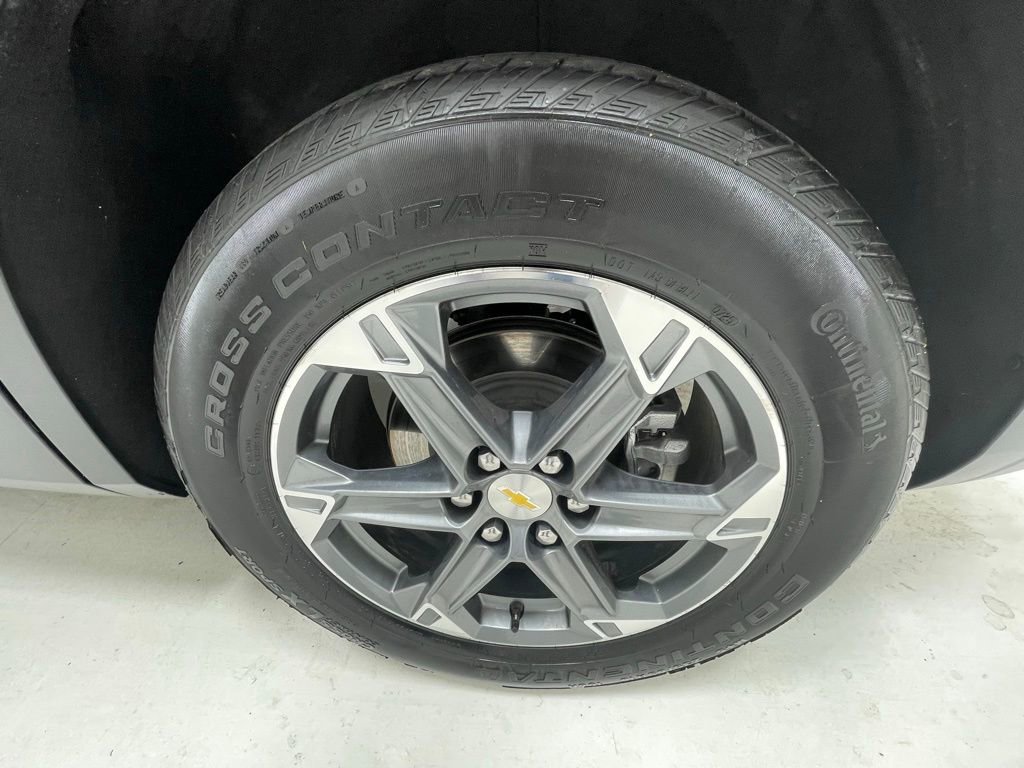 Used 2025 Chevrolet Blazer LT AWD/4WD image 8
