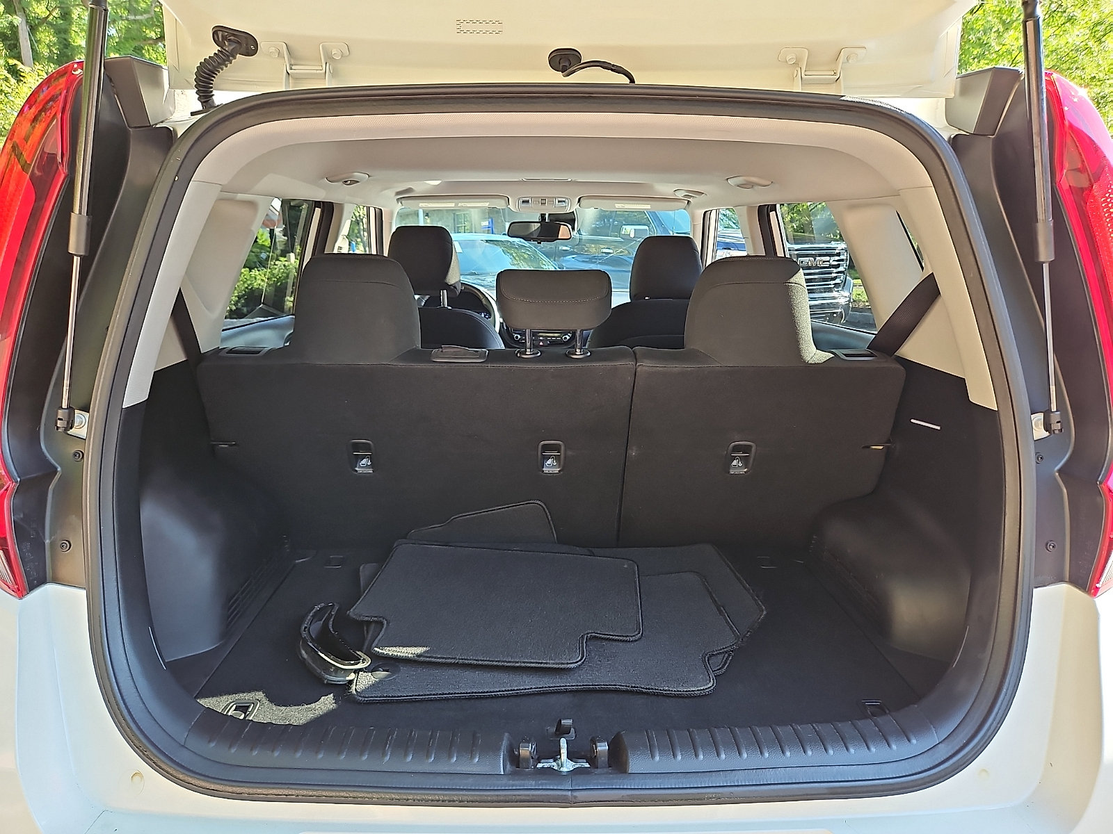 Used 2022 Kia Soul GT-Line FWD image 28