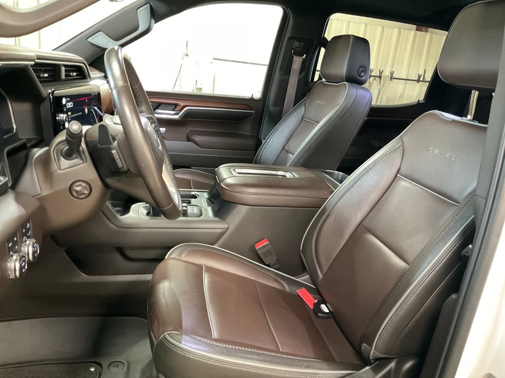 Used 2022 GMC Sierra 1500 Denali w/ Technology Package AWD/4WD image 14