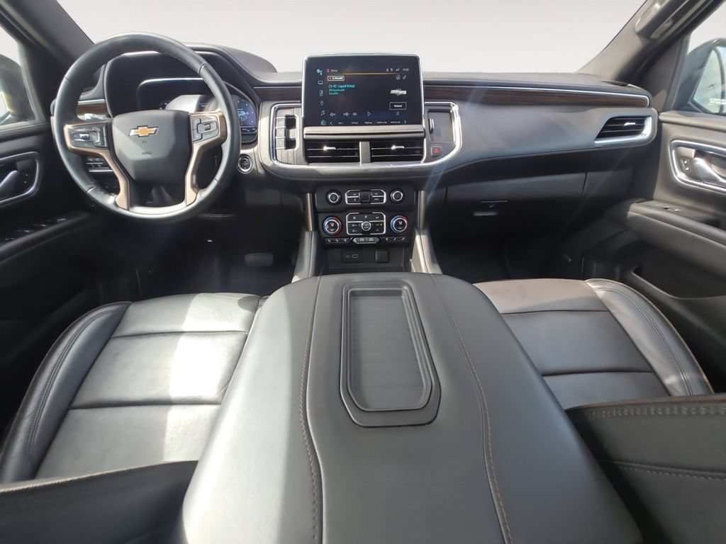 Certified 2024 Chevrolet Suburban High Country AWD/4WD image 17