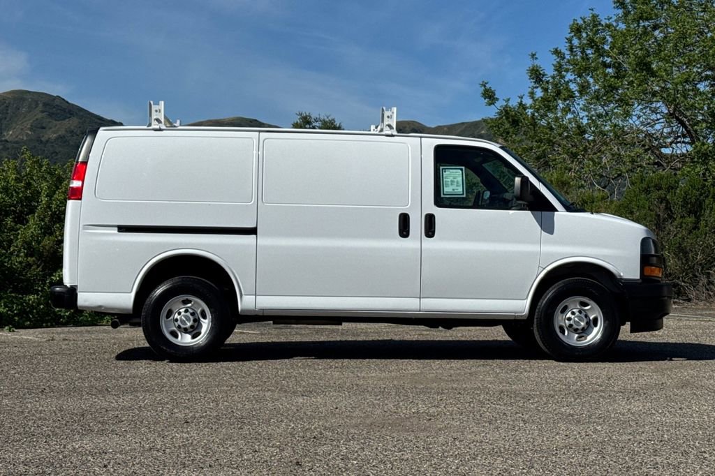 Used 2020 Chevrolet Express 2500 w/ Communications Package RWD image 3