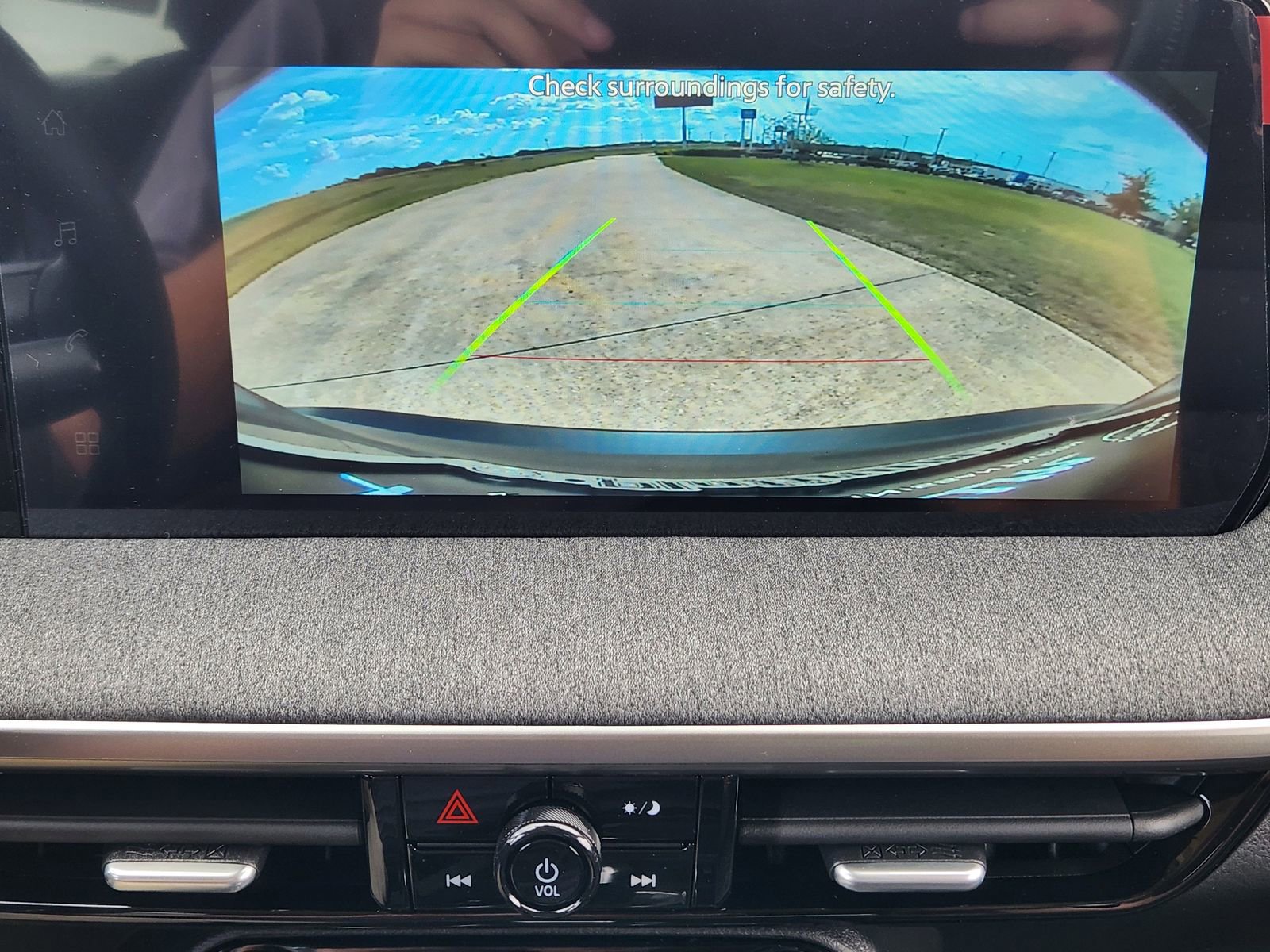 New 2026 Nissan Kicks SV image 17