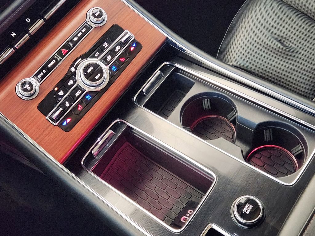 Used 2023 Lincoln Aviator Reserve w/ Equipment Group 201A image 19