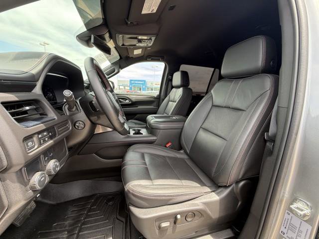 Used 2024 Chevrolet Tahoe RST w/ Luxury Package RWD image 17