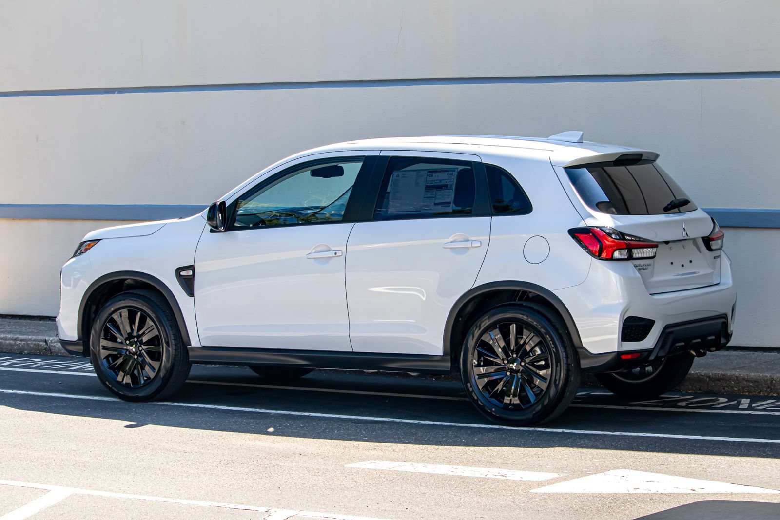 New 2026 Mitsubishi Outlander Sport LE AWD/4WD image 5