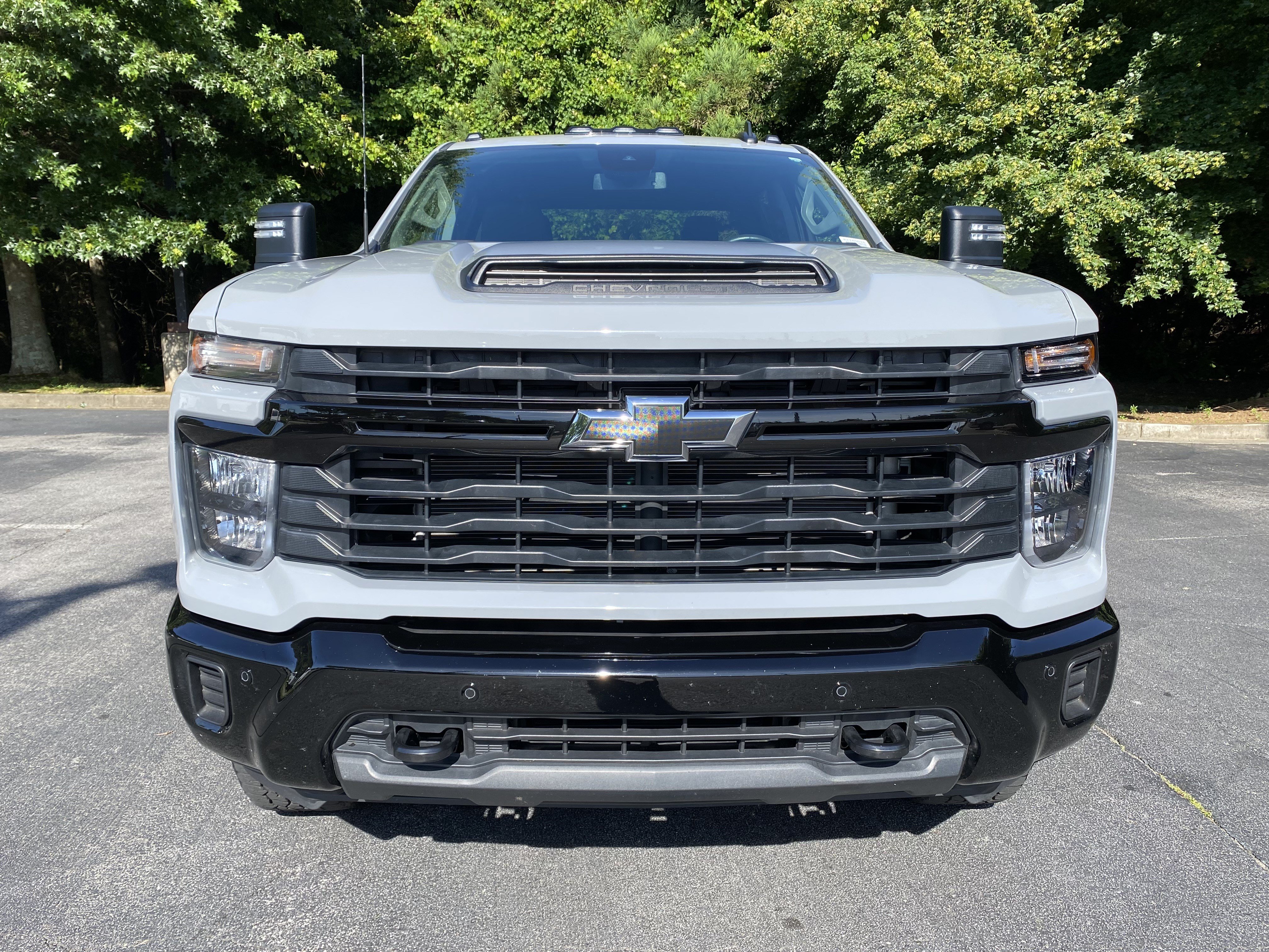 Used 2025 Chevrolet Silverado 2500 Custom w/ Custom Value Package AWD/4WD image 3