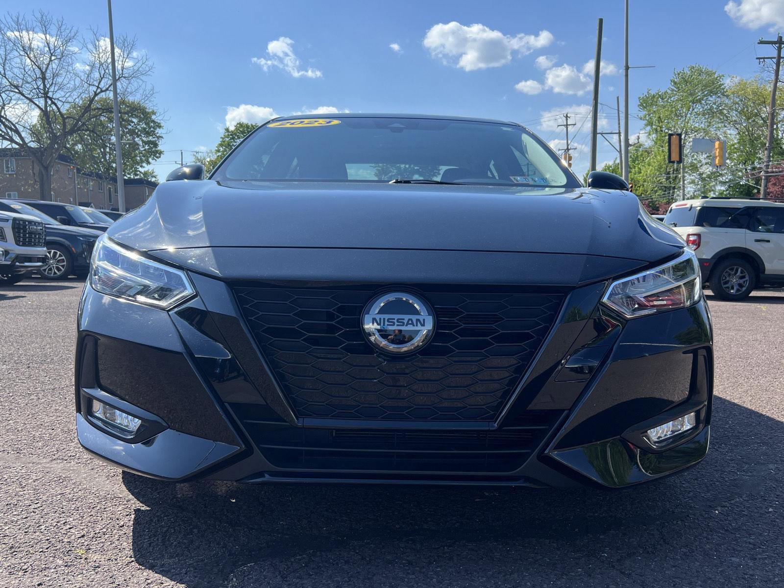 Used 2023 Nissan Sentra SR w/ Midnight Edition Package FWD image 2