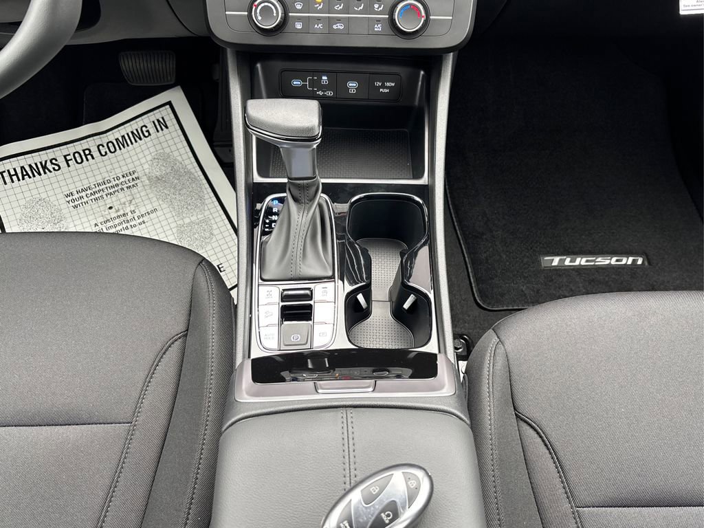 New 2026 Hyundai Tucson SE image 12