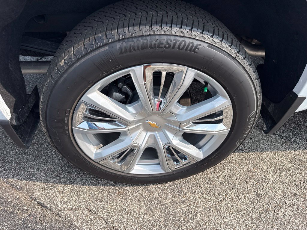 Used 2026 Chevrolet Silverado 1500 High Country AWD/4WD image 11