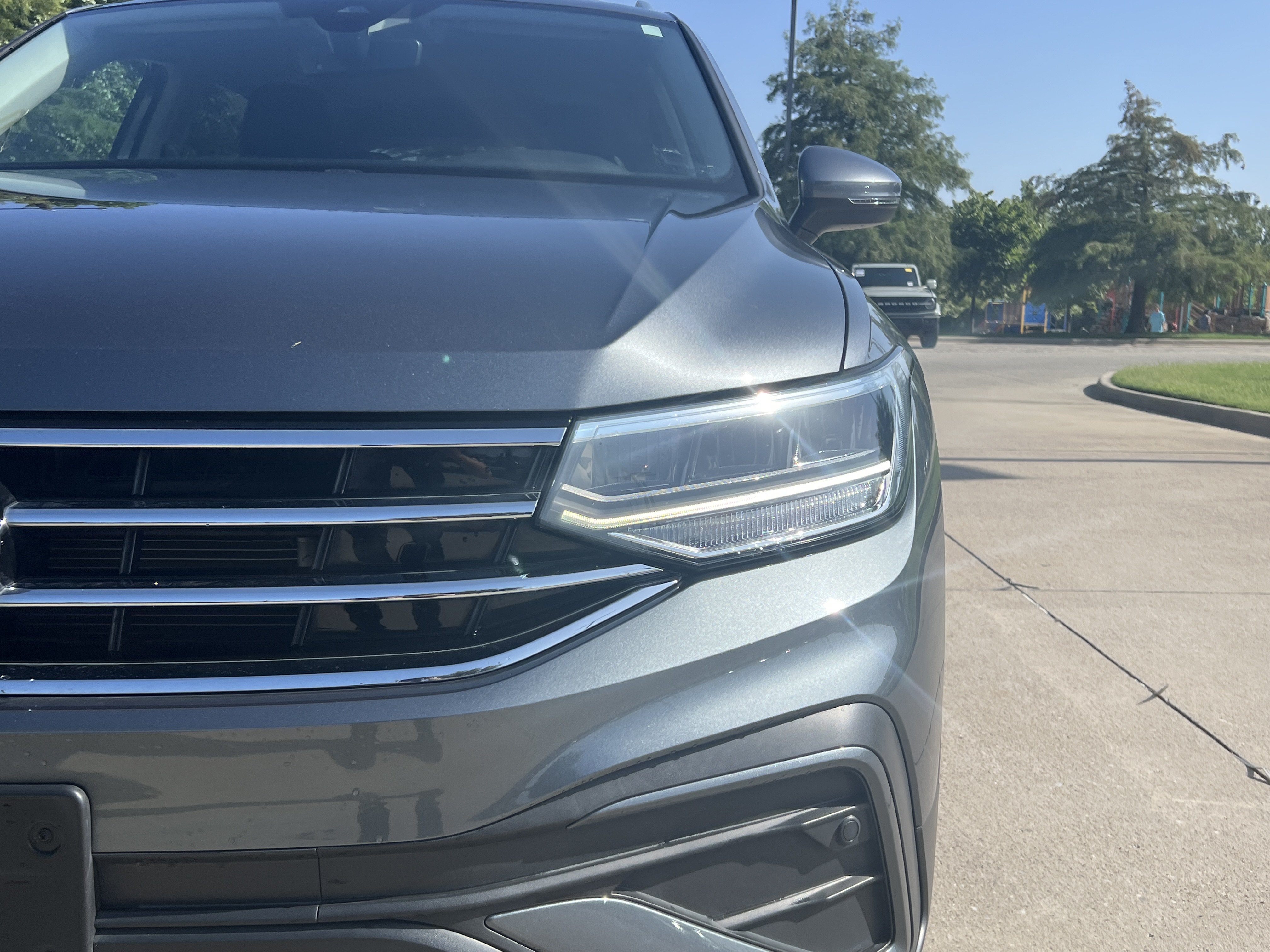 Certified 2023 Volkswagen Tiguan SE FWD image 5