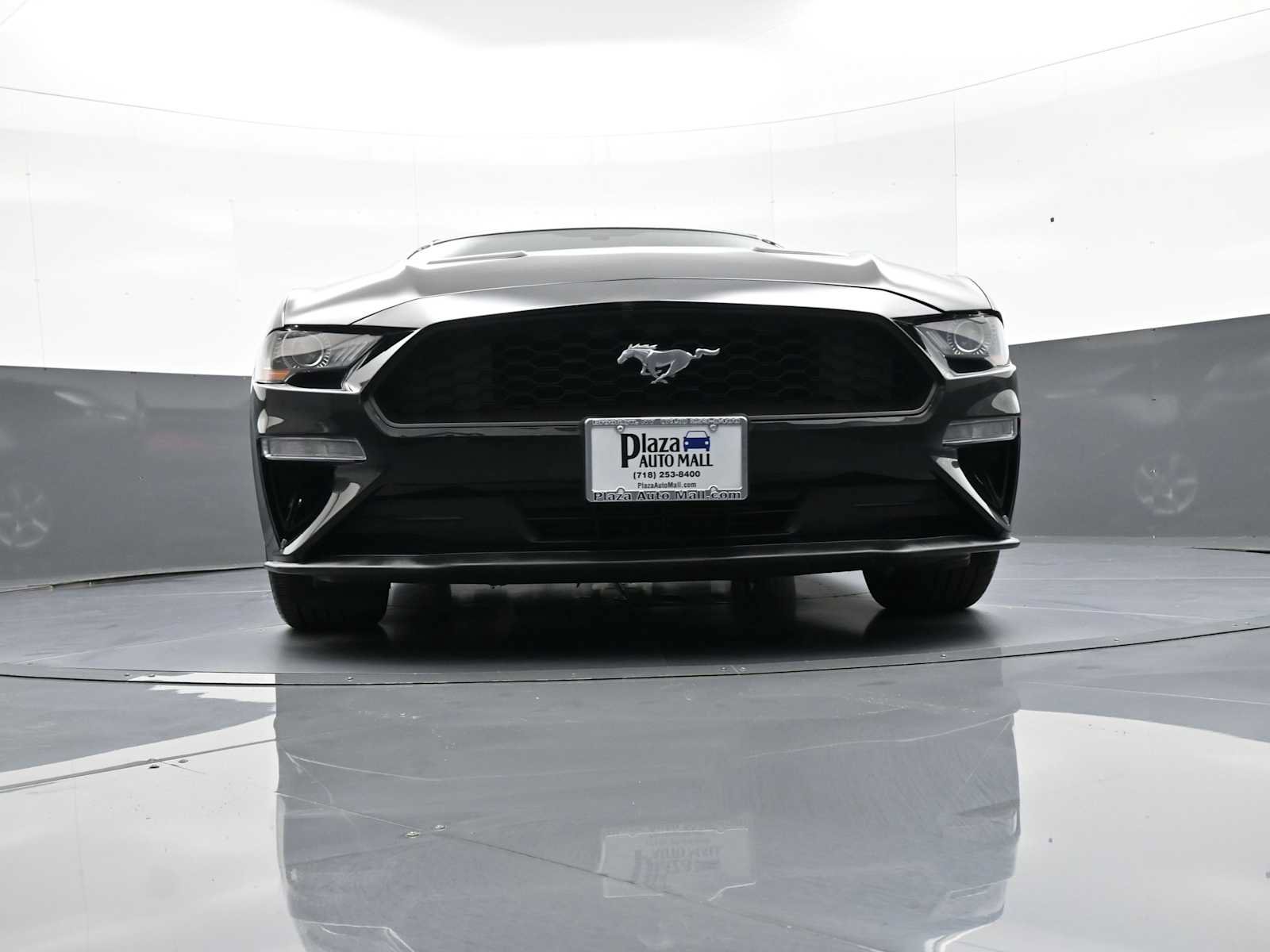 Used 2019 Ford Mustang Convertible RWD image 28