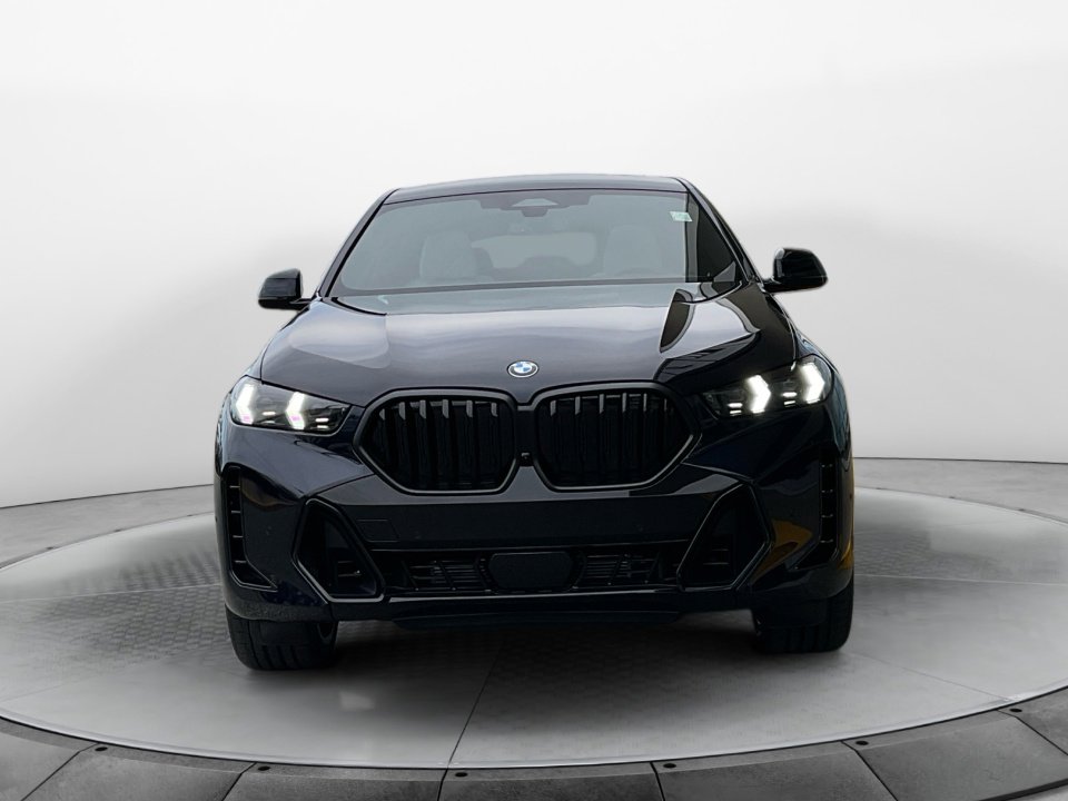 New 2026 BMW X6 xDrive40i w/ Climate Comfort Package image 2