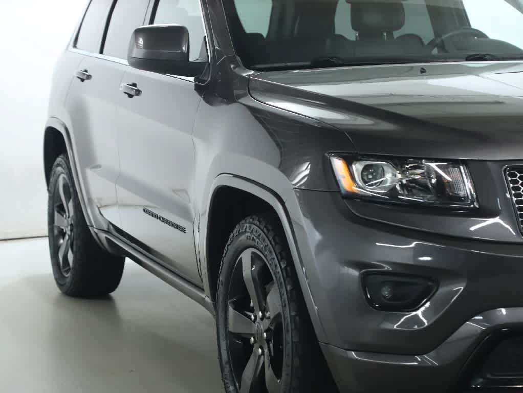 Used 2014 Jeep Grand Cherokee Altitude AWD/4WD image 8