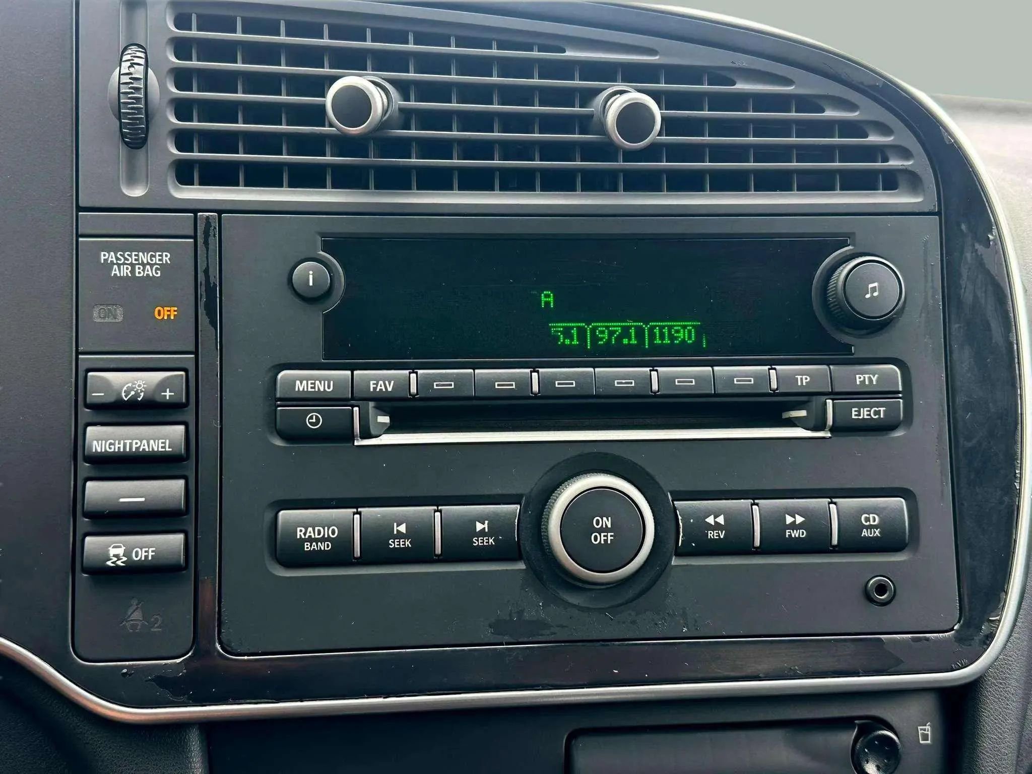 Used 2011 Saab 9-3 2.0T image 23