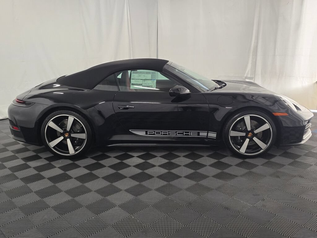 New 2026 Porsche 911 Carrera RWD image 8