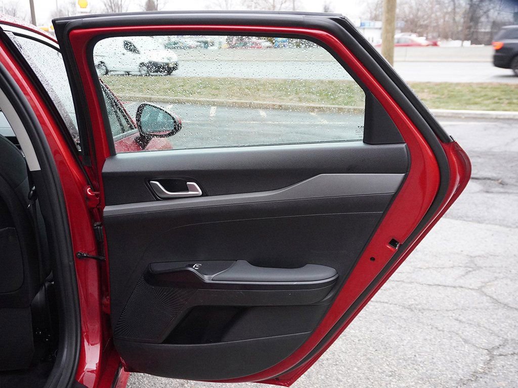 Used 2025 Kia K5 LXS image 24