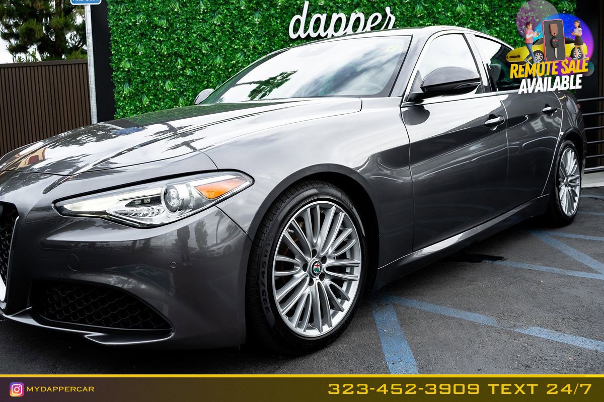 Used 2017 Alfa Romeo Giulia Ti w/ TI Lusso Light Wood Package image 2